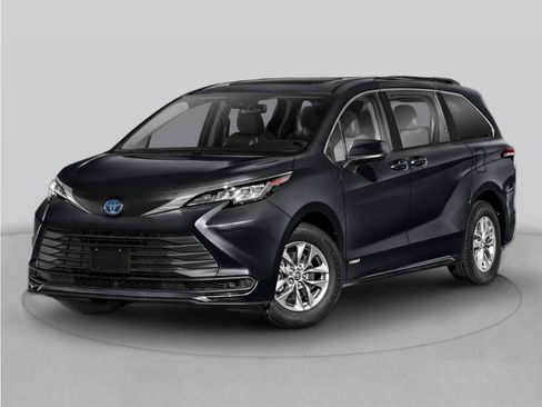 Used 2026 Toyota Sienna LE FWD image 1