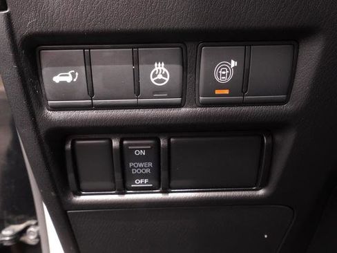 Used 2023 Nissan Armada SL w/ Captain's Chairs Package RWD image 23