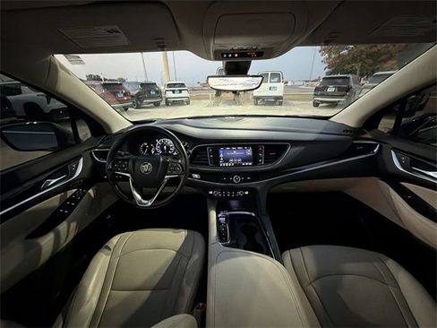 Used 2022 Buick Enclave Premium w/ Experience Buick Package image 19