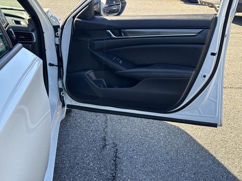 Certified 2022 Honda Accord Sport image 14