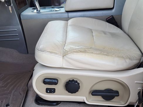 Used 2004 Ford F150 Lariat image 26