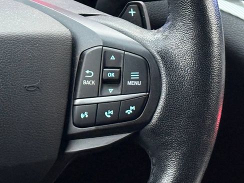 Used 2020 Ford Explorer XLT w/ Equipment Group 202A AWD/4WD image 33