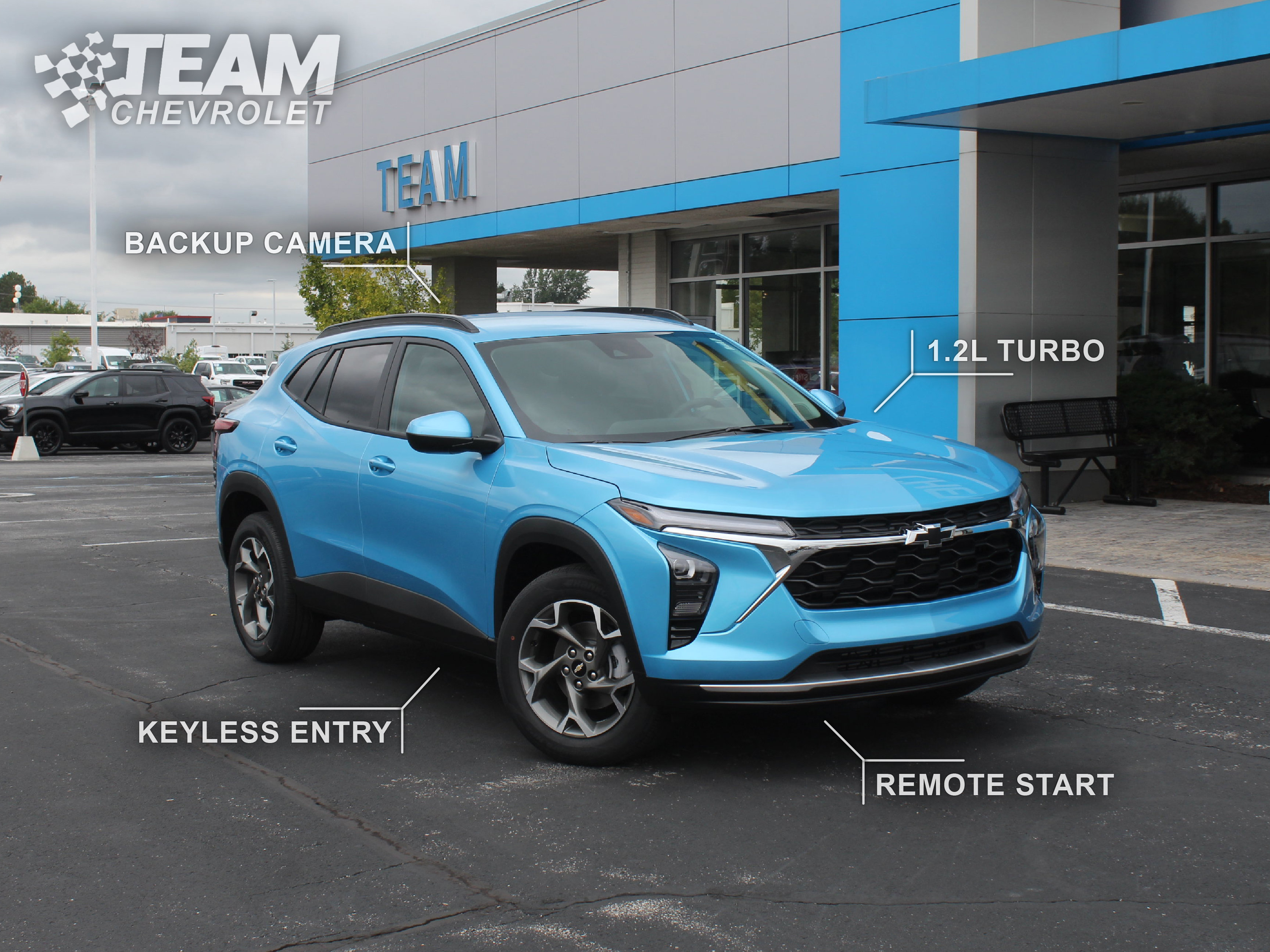 New 2026 Chevrolet Trax LT w/ LT Convenience Package FWD image 2