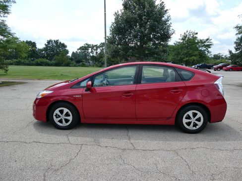 Used 2015 Toyota Prius Four FWD image 8