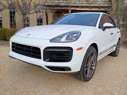 Used 2020 Porsche Cayenne Base image 5