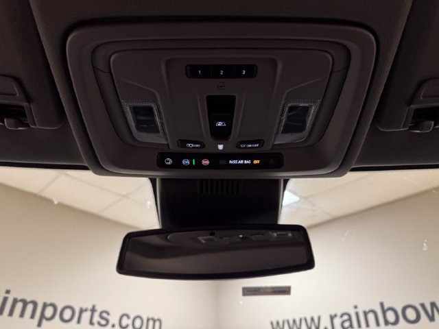 Used 2023 GMC Sierra 1500 SLT AWD/4WD image 18