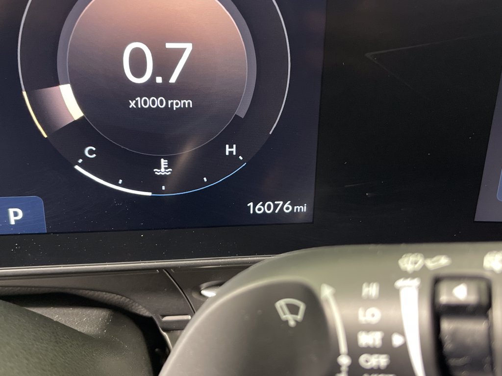 Certified 2025 Hyundai Kona SEL AWD/4WD image 22