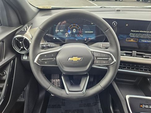 New 2026 Chevrolet Equinox LT w/ Convenience Package II FWD image 15