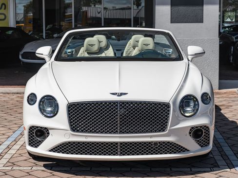 Used 2022 Bentley Continental GT image 41