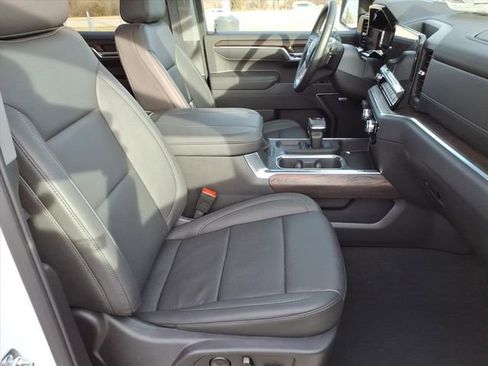 New 2026 GMC Sierra 1500 SLT w/ SLT Premium Plus Package image 24