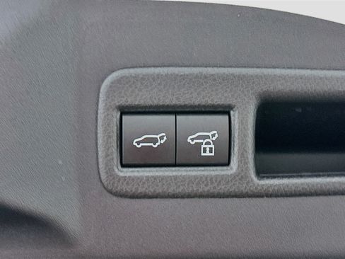 Used 2023 Subaru Solterra AWD image 32