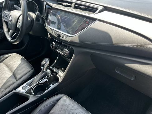 Used 2021 Buick Encore GX Essence AWD/4WD image 16