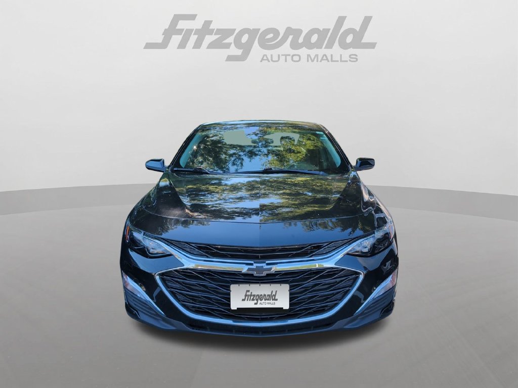 Used 2024 Chevrolet Malibu RS FWD image 2