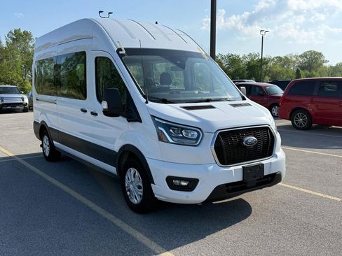Used 2023 Ford Transit 350 XLT RWD image 3