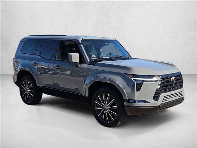 Used 2025 Lexus GX 550 w/ Accessory Package (Z1) AWD/4WD image 3