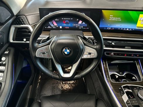 Used 2024 BMW X7 xDrive40i AWD/4WD image 14