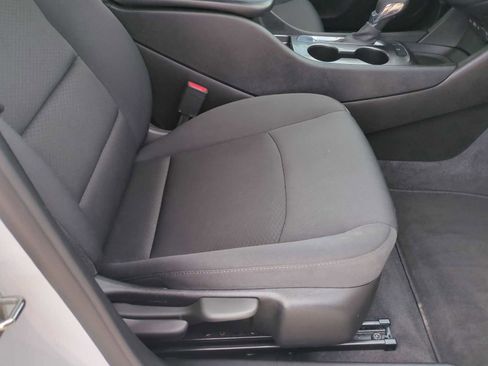 Used 2022 Chevrolet Malibu LS FWD image 26