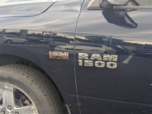 Used 2013 RAM 1500 R/T w/ Comfort Group image 15