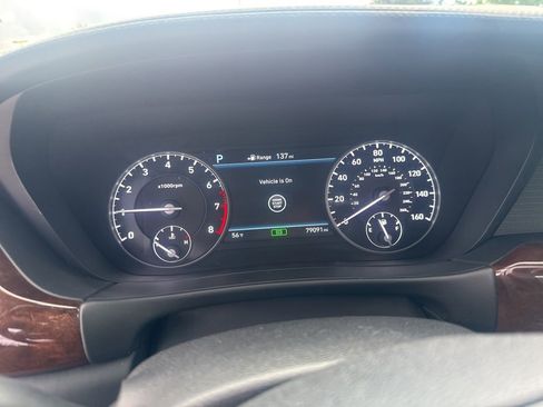 Used 2017 Genesis G90 3.3T Premium RWD image 12