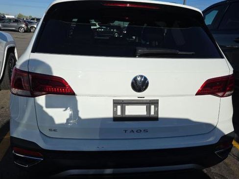 Used 2024 Volkswagen Taos SE FWD image 6