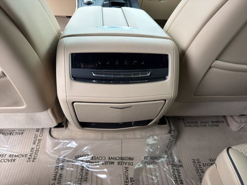 Used 2023 Cadillac Escalade Premium Luxury w/ LPO, Floor Liner Package AWD/4WD image 9