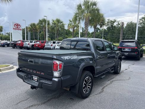 Used 2020 Toyota Tacoma TRD Sport AWD/4WD image 10