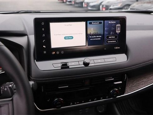 Certified 2025 Nissan Rogue Platinum image 21