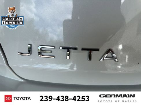 Used 2024 Volkswagen Jetta SE image 6