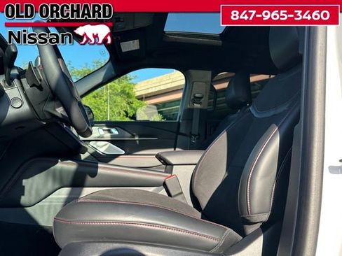 Used 2025 Ford Explorer ST image 8