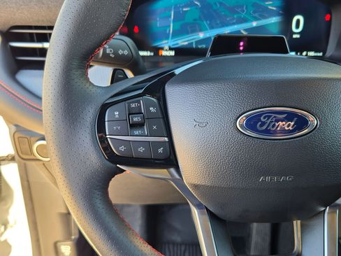 Used 2025 Ford Explorer ST image 22