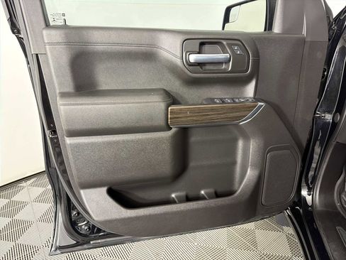 Used 2021 Chevrolet Silverado 1500 RST image 8