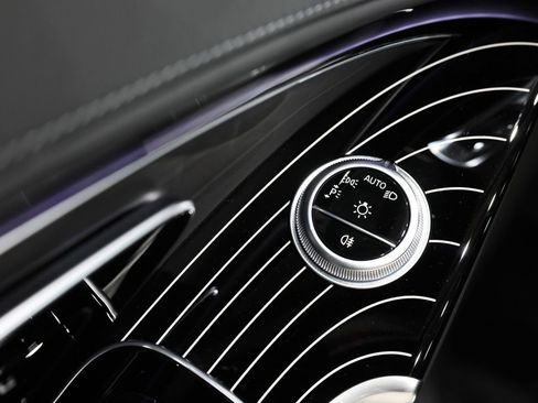 Used 2024 Mercedes-Benz Maybach S 580 4MATIC image 47