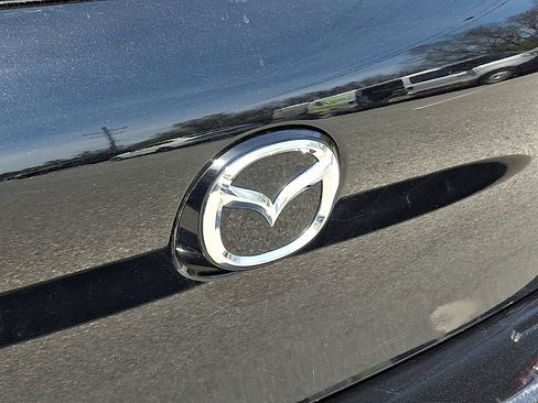 Used 2024 MAZDA MAZDA3 s FWD image 30