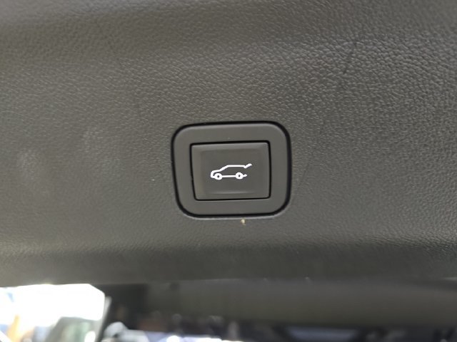New 2026 Chevrolet Tahoe High Country AWD/4WD image 17