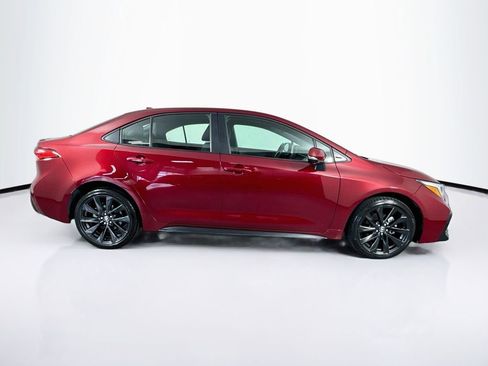 Used 2025 Toyota Corolla SE FWD image 11