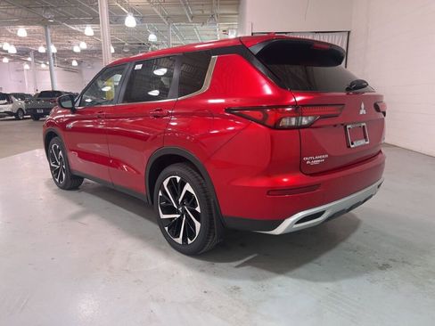 New 2025 Mitsubishi Outlander SE image 5