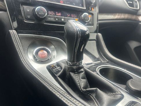 Used 2017 Nissan Maxima Platinum image 18