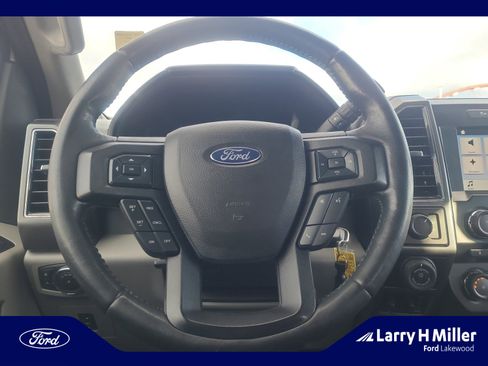 Used 2017 Ford F150 XLT w/ Equipment Group 302A Luxury image 9