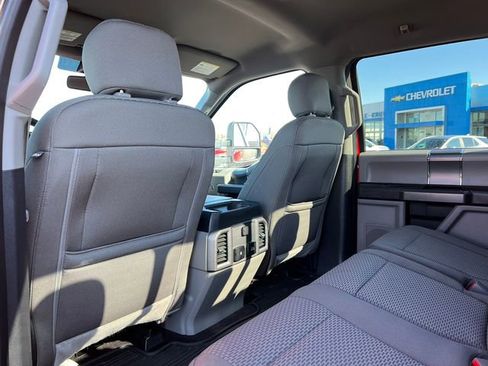 Used 2019 Ford F150 XLT w/ Equipment Group 302A Luxury AWD/4WD image 44