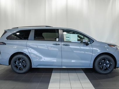 New 2026 Toyota Sienna XLE Woodland Edition