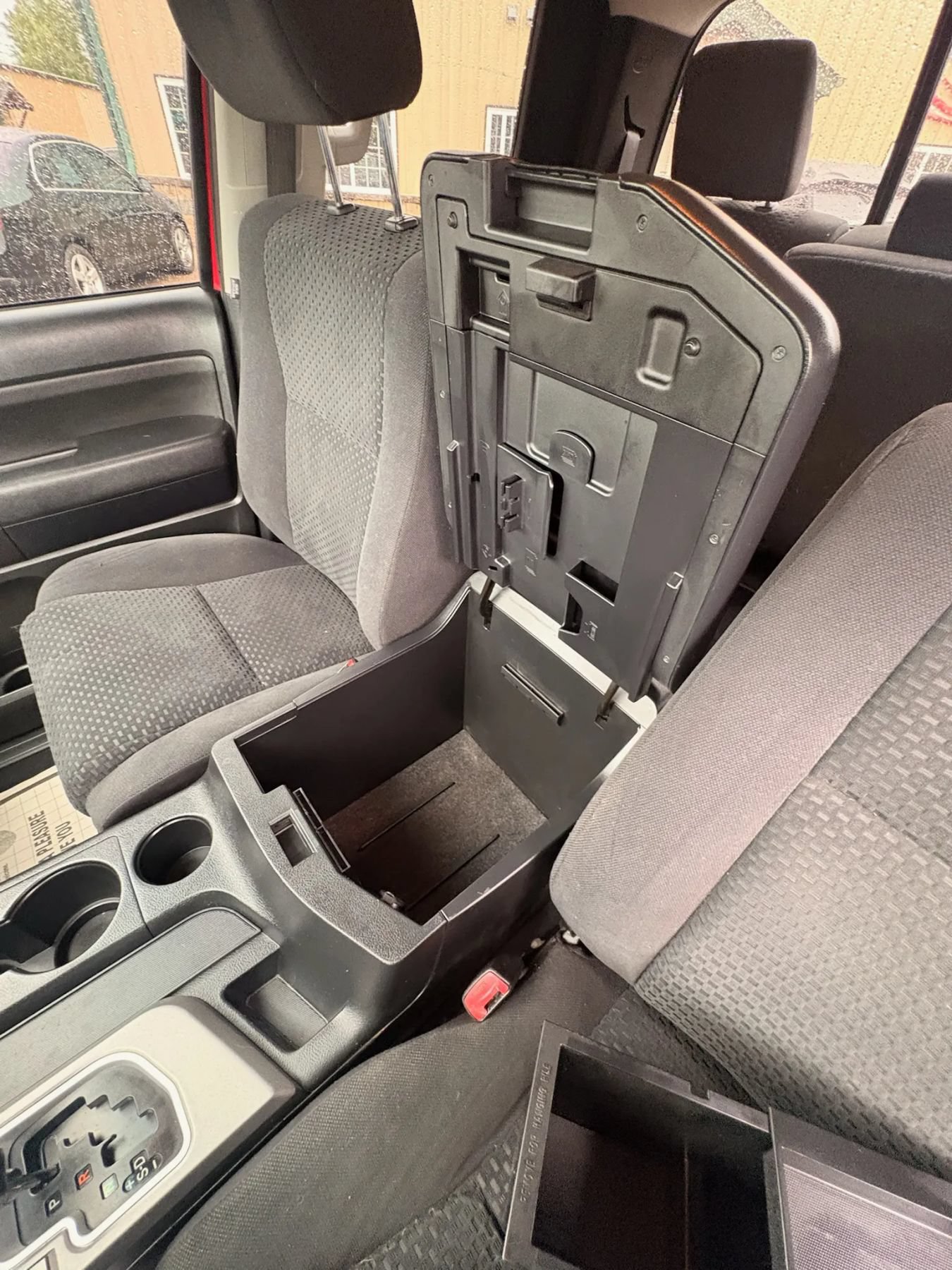 Used 2011 Toyota Tundra 4x4 Double Cab w/ SR5 Pkg image 23