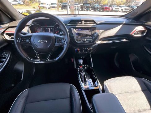 Used 2023 Chevrolet TrailBlazer RS image 16