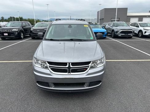 Used 2020 Dodge Journey SE FWD image 8