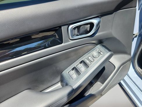 Used 2023 Honda Civic Sport Touring image 9