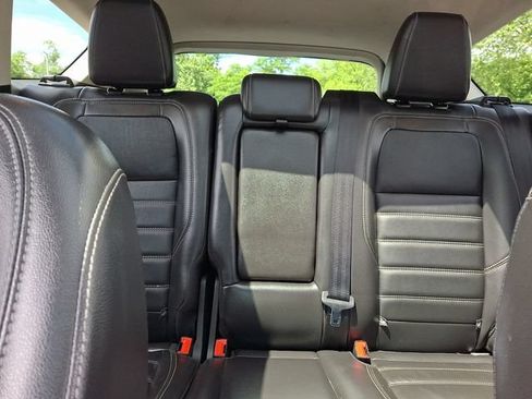 Certified 2019 Ford Escape Titanium AWD/4WD image 21