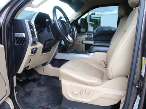 Used 2017 Ford F250 Lariat w/ Chrome Package AWD/4WD image 4