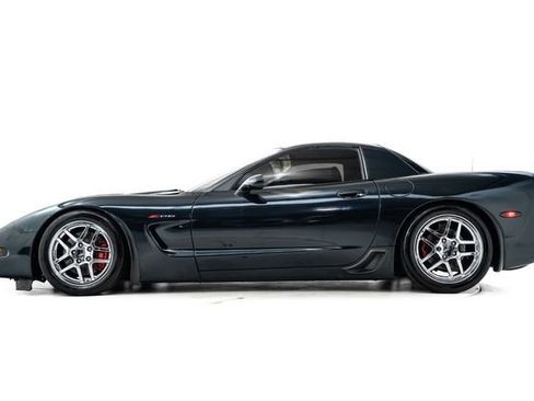 Used 2003 Chevrolet Corvette Z06 w/ Memory Package, 3 Drivers RWD image 9