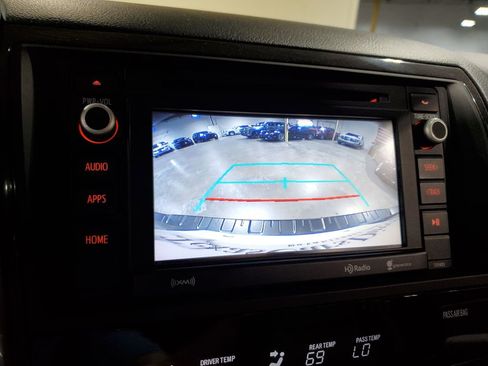 Used 2019 Toyota Sequoia SR5 image 32