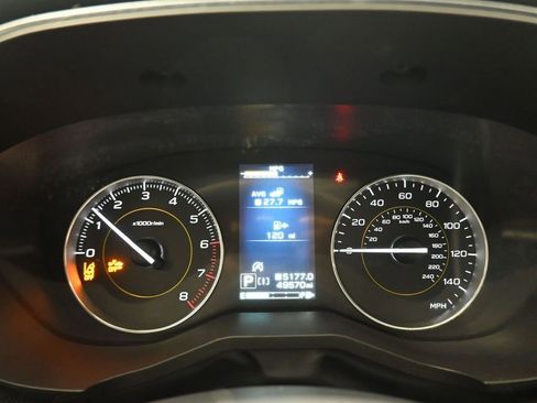 Used 2022 Subaru Crosstrek 2.5i Sport w/ Moonroof Package image 16