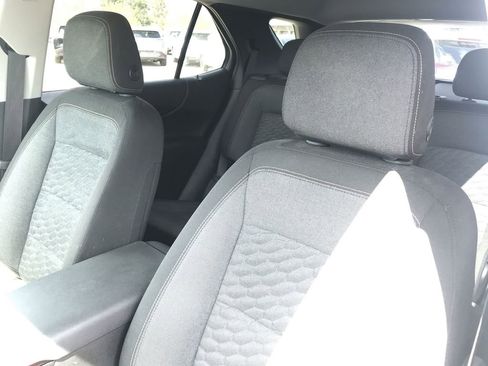 Used 2018 Chevrolet Equinox LT image 11